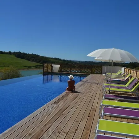 Maison Au Avec Terrasse, Ideal 2 Personnes - Api-1-52-1373 *