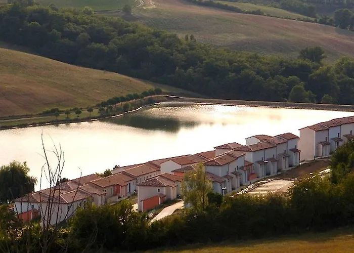 Maison Au Avec Terrasse, Ideal 2 Personnes - Api-1-52-1373 Carla-Bayle